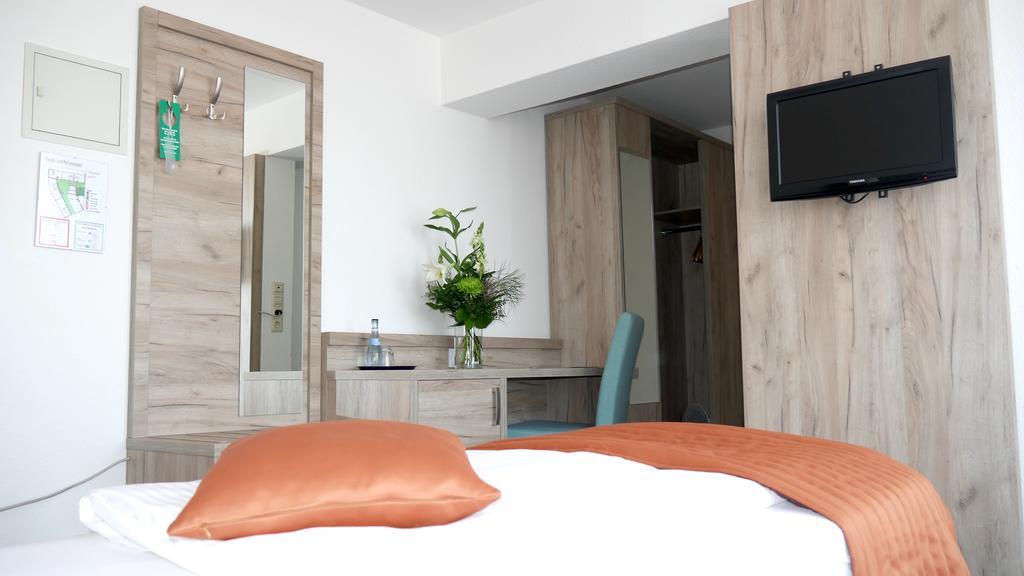 Komfort Hotel Ludwigsburg Esterno foto