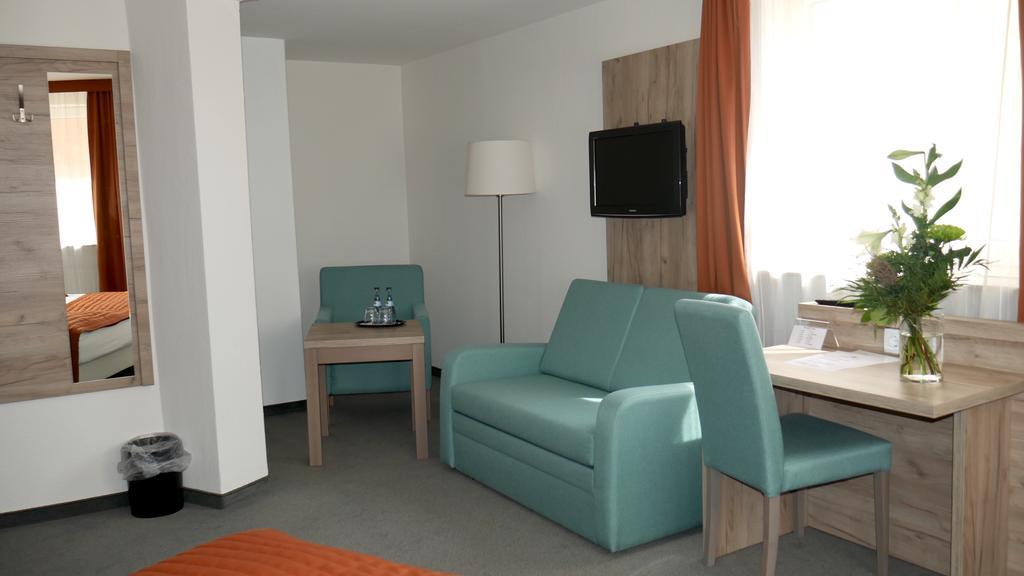 Komfort Hotel Ludwigsburg Esterno foto