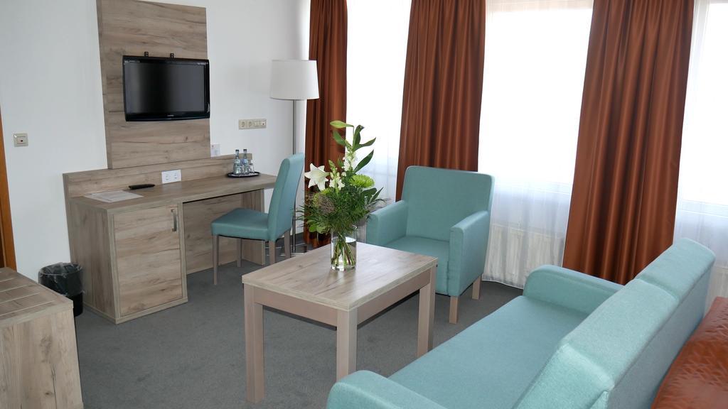 Komfort Hotel Ludwigsburg Esterno foto