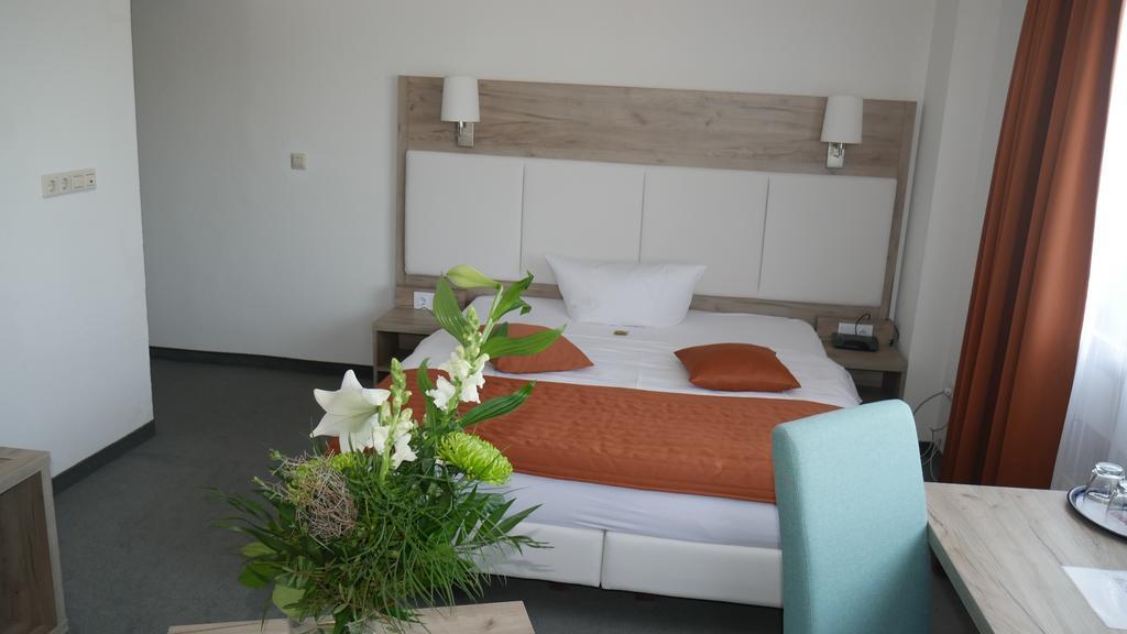 Komfort Hotel Ludwigsburg Esterno foto
